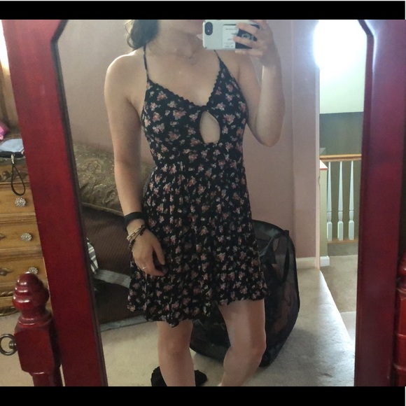 Floral dress - Picture 1 of 3